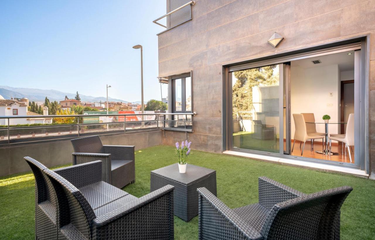EnjoyGranada LUJO Piscina y Parking Apartment Bagian luar foto