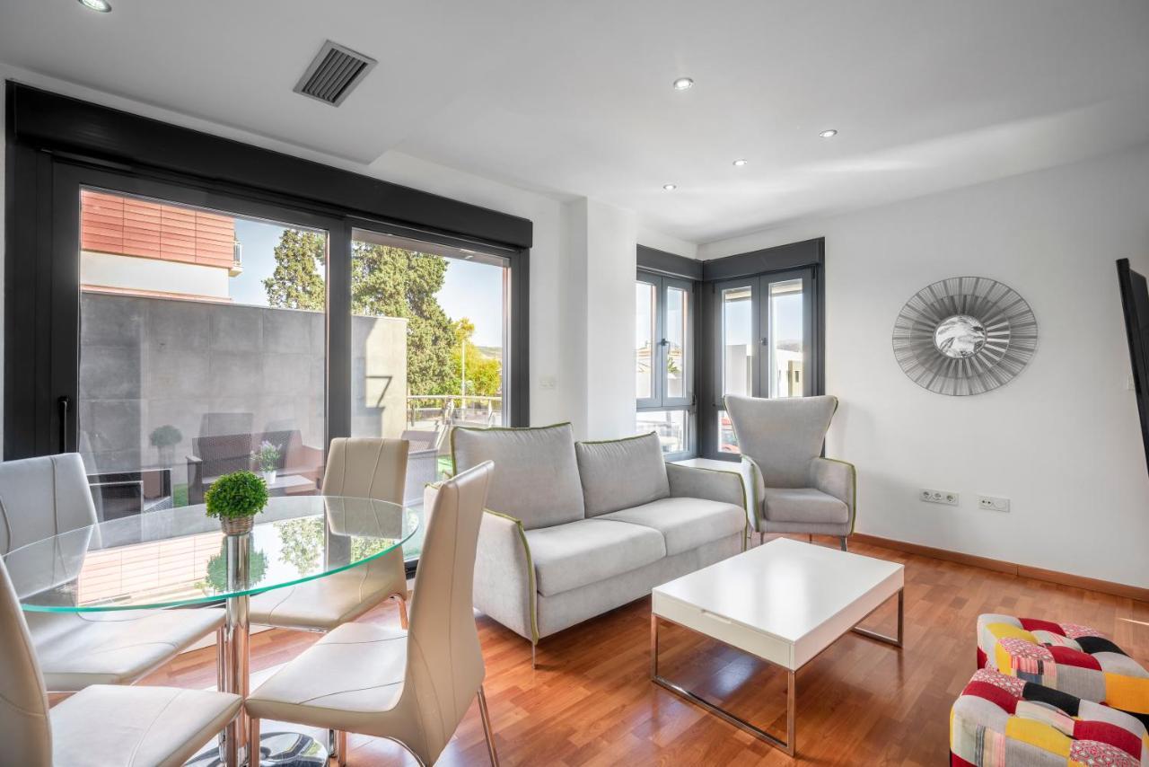 EnjoyGranada LUJO Piscina y Parking Apartment Bagian luar foto