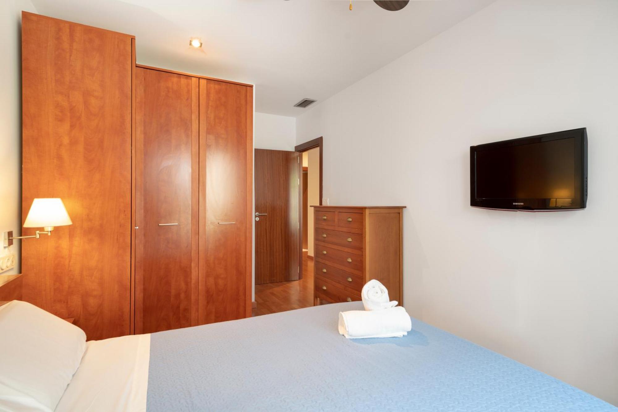 EnjoyGranada LUJO Piscina y Parking Apartment Bagian luar foto